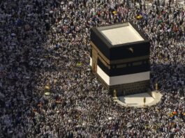 saudijska-arabija:-hiljade-ljudi-na-hadziluku-u-meki-izlozeno-toplotnim-udarima