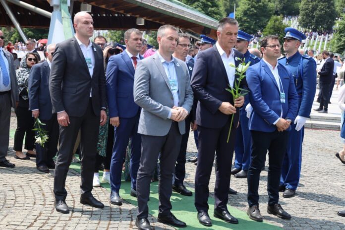 delegacija-novog-pazara-u-srebrenici