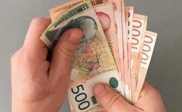 Tutinci i dalje primaju najmanju platu tutinci-i-dalje-primaju-najmanju-platu