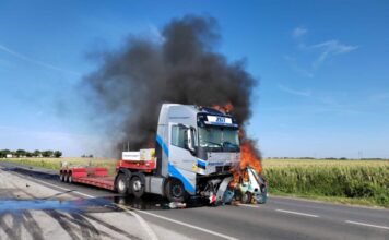 Požar nakon sudara dva vozila na putu Subotica-Bajmok, poginuo muškarac pozar-nakon-sudara-dva-vozila-na-putu-subotica-bajmok,-poginuo-muskarac