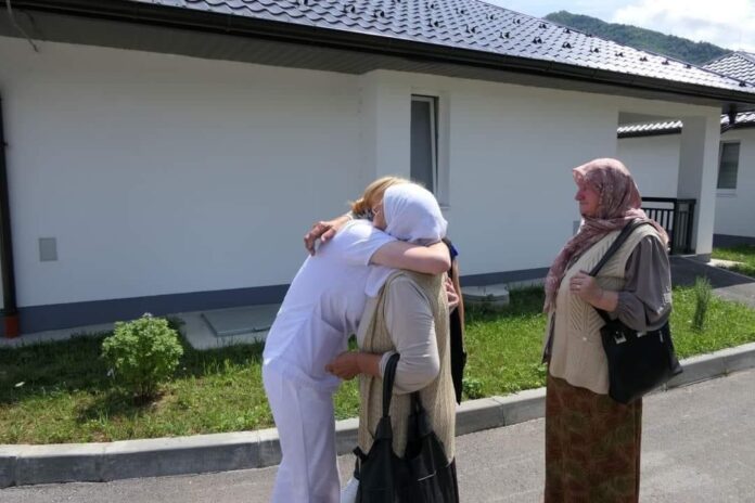 majke-srebrenice-uselile-objekat-koji-je-finansirao-grad-novi-pazar