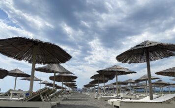 NOVA DRAMA U ULCINJU! Muškarac iz Novog Pazara spašen od utapanja na plaži Perla nova-drama-u-ulcinju!-muskarac-iz-novog-pazara-spasen-od-utapanja-na-plazi-perla