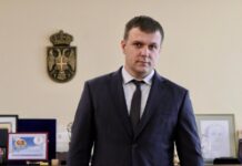 Na lokalnom portalu u Novom Pazaru upućene pretnje smrću ministru Memiću na-lokalnom-portalu-u-novom-pazaru-upucene-pretnje-smrcu-ministru-memicu