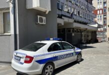 Uhapšen muškarac iz Tutina koji je vožnjom unazad udario trogodišnje dete uhapsen-muskarac-iz-tutina-koji-je-voznjom-unazad-udario-trogodisnje-dete