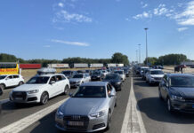 KILOMETARSKE KOLONE NA HORGOŠU Čeka se bar 3 sata, evo trenutnog preseka i za ostale granične prelaze kilometarske-kolone-na-horgosu-ceka-se-bar-3-sata,-evo-trenutnog-preseka-i-za-ostale-granicne-prelaze