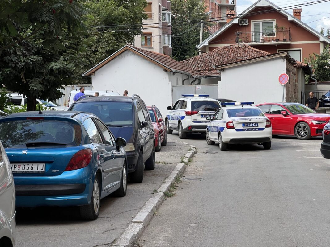 pretucen-mladic-u-centru-novog-pazara!-cetvorica-ga-tukla-palicama