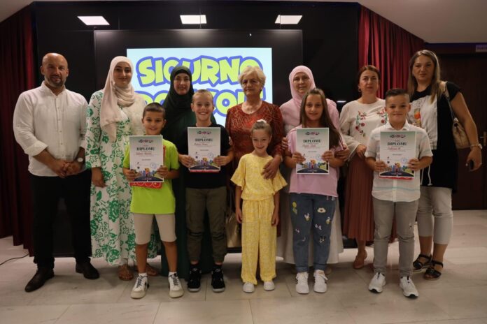 svecana-dodela-nagrada-najbolljim-ekipama-na-“pazljivkovoj-smotri”