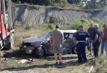 TRAGEDIJA KOD NOVOG PAZARA: Poginuo vozač “golfa” (FOTO) tragedija-kod-novog-pazara:-poginuo-vozac-“golfa”-(foto)
