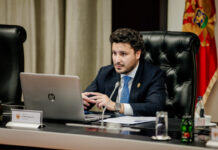 Abazović:Za kopanje tunela ispod Višeg suda osumnjičeno šest lica, nađeno vozila abazovic:za-kopanje-tunela-ispod-viseg-suda-osumnjiceno-sest-lica,-nadjeno-vozila