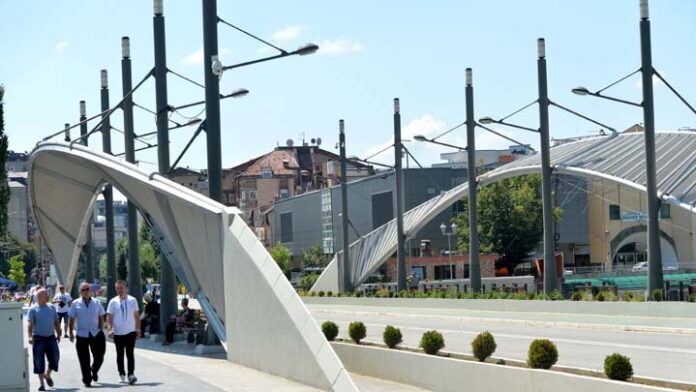 privedena-dvojica-srba-prebaceni-u-pritvorsku-jedinicu-u-pristini