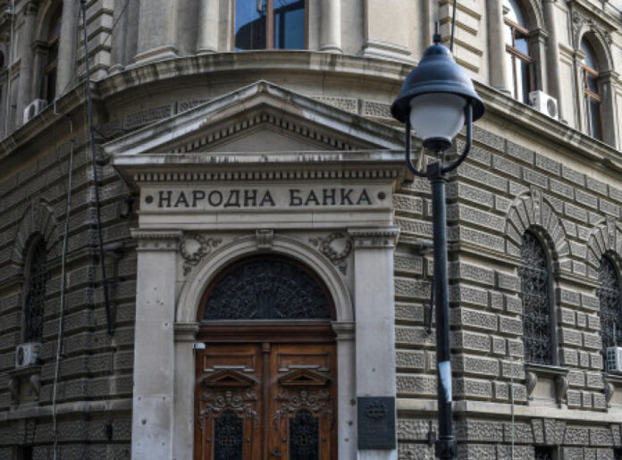 nbs-upozorava-na-prevare-u-vidu-laznih-anketa-banaka-na-drustvenim-mrezama