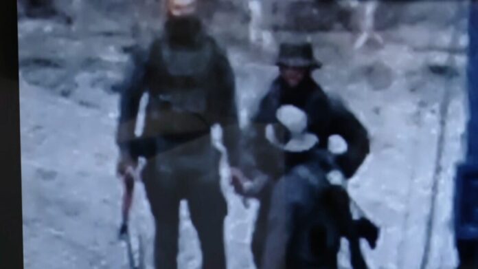 naoruzana-i-maskirana-lica-upala-u-dvoriste-manastira,-povremeno-se-cuju-pucnji:-eksluzivne-fotografije-sa-kosova-iz-sela-banjska-(foto)