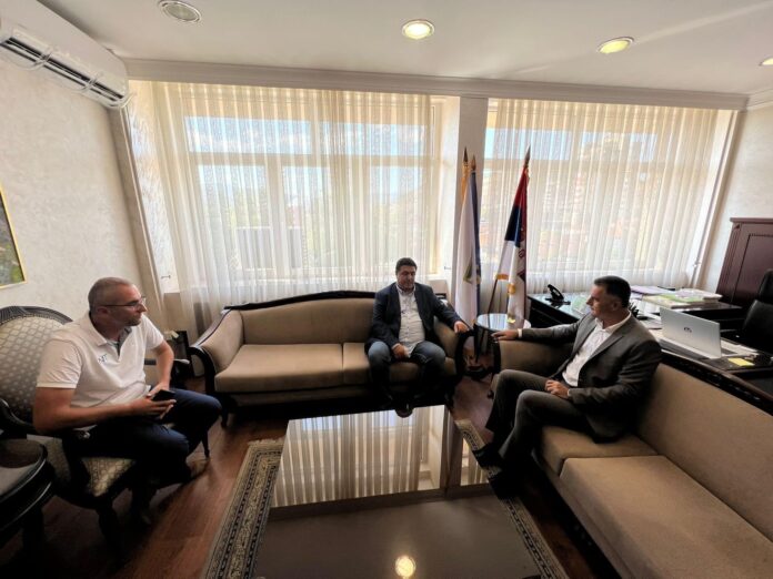 program-„raising-starts“-predstavljen-u-novom-pazaru program-„raising-starts“-predstavljen-u-novom-pazaru