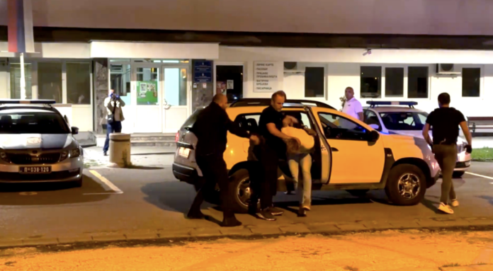 spektakularni-snimci-hapsenja-u-novom-pazaru!-slobode-lisen-muskarac-zbog-pokusaja-ubistva
