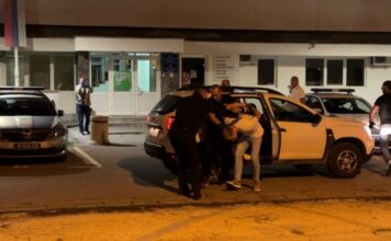 UHAPŠENI E.B. I RANIJE KORISTIO NOŽ! U Prvomajskoj ulici prošle godine ubo radnika kladionice uhapseni-eb.-i-ranije-koristio-noz!-u-prvomajskoj-ulici-prosle-godine-ubo-radnika-kladionice