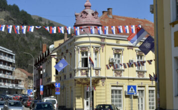 Cigarete u vrednosti od 8,4 miliona dinara predate poreskoj policiji u Kraljevu cigarete-u-vrednosti-od-8,4-miliona-dinara-predate-poreskoj-policiji-u-kraljevu