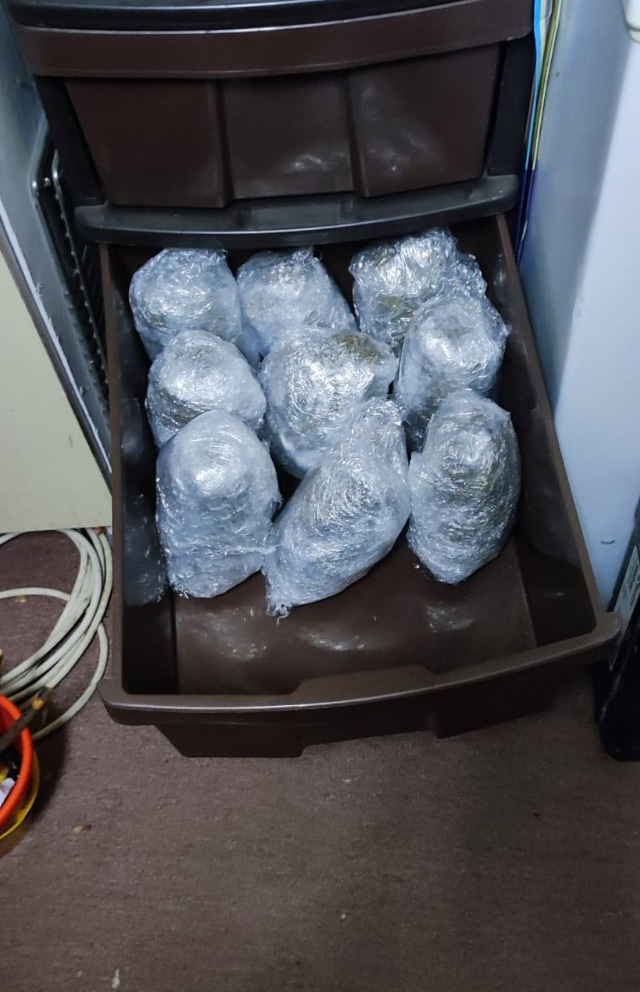 zaplenjeno-34-kilograma-marihuane,-uhapsene-dve-osobe zaplenjeno-34-kilograma-marihuane,-uhapsene-dve-osobe