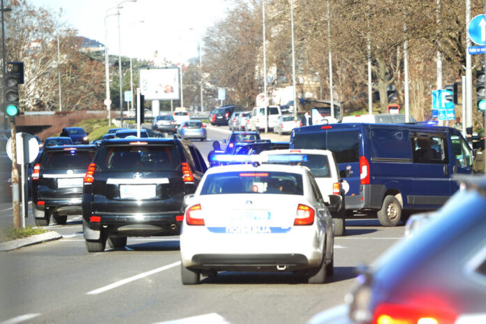 uhapseni-lekari-osumnjiceni-da-su-ostetili-rfzo-za-skoro-78-miliona-dinara