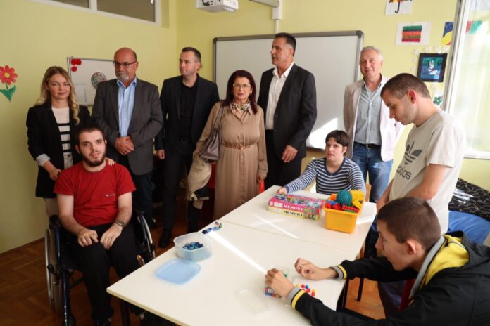 gradonacelnik-bisevac-najavio-dodatna-sredstva-za-udruzenje-“tahir-tasa-delic”