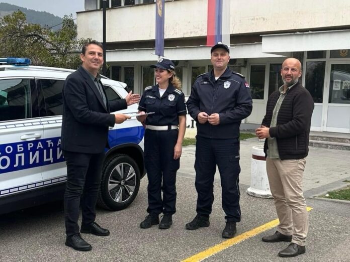 novo-vozilo-za-saobracajnu-policiju-u-novom-pazaru novo-vozilo-za-saobracajnu-policiju-u-novom-pazaru