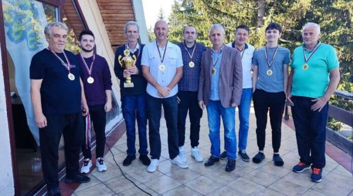 dominacija-sahista-ine-dizajn:-s-komsijama-prijateljski-za-kraj dominacija-sahista-ine-dizajn:-s-komsijama-prijateljski-za-kraj