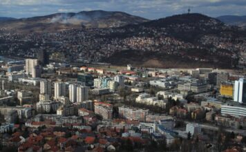 Mediji: U pucnjavi u Sarajevu najmanje jedna osoba smrtno stradala mediji:-u-pucnjavi-u-sarajevu-najmanje-jedna-osoba-smrtno-stradala