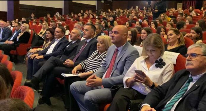 ministarka-djukic-dejanovic-otvorila-ikt-festival-u-novom-pazaru