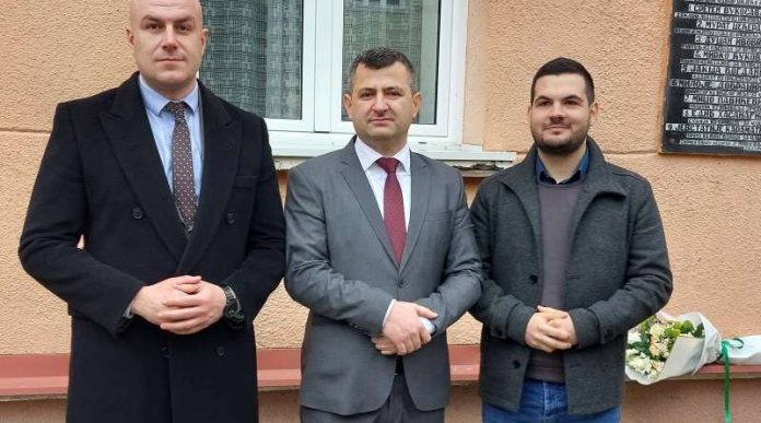 delegacija-sdp-a-polozila-cvece-u-pljevljima-povodom-dana-sandzaka delegacija-sdp-a-polozila-cvece-u-pljevljima-povodom-dana-sandzaka