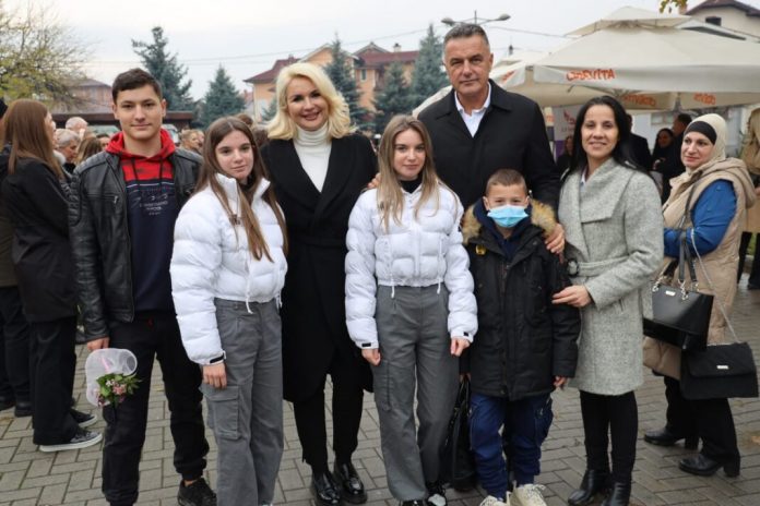 ministarka-kisic-u-novom-pazaru:-drzava-je-uz-obolele-i-njihove-porodice