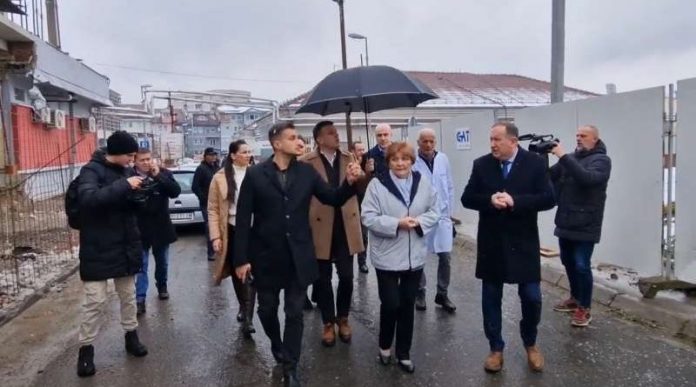 ministri-grujicic-i-memic-obisli-radove-na-izgradnji-kbc-novi-pazar
