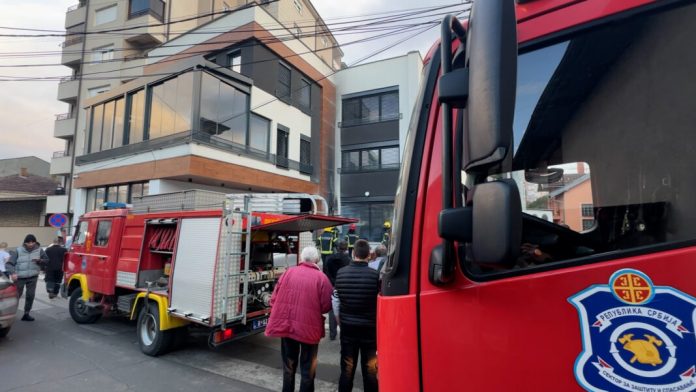 pozar-u-centru-novog-pazara-(video)