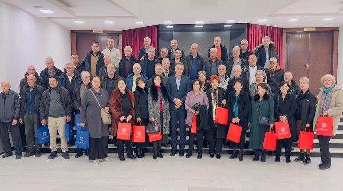 uprilicen-ispracaj-za-penzionere-javnih-preduzeca uprilicen-ispracaj-za-penzionere-javnih-preduzeca