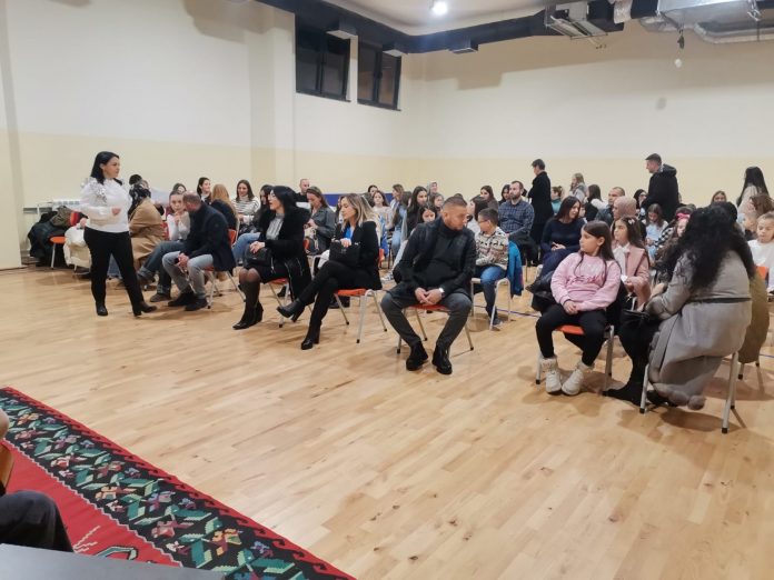 knjizevno-vece-obogaceno-mladim-talentima-u-organizaciji-os-“desanka-maksimovic”