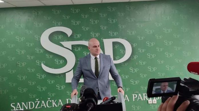 melajac-(sdp):-opozicija-bi-neredima-da-prikrije-svoj-neuspeh-u-novom-pazaru-i-sandzaku melajac-(sdp):-opozicija-bi-neredima-da-prikrije-svoj-neuspeh-u-novom-pazaru-i-sandzaku