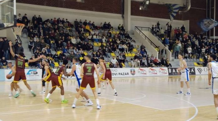 dzoker-slavio-u-pazaru