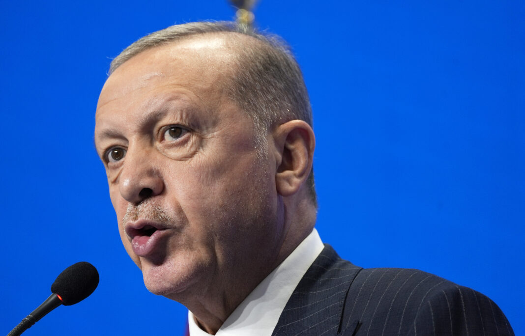 erdogan:-turska-ce-ojacati-nove-stalne-baze-u-severnom-iraku