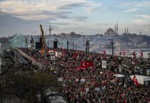 U Istanbulu održan veliki protest protiv PKK i Izraela u-istanbulu-odrzan-veliki-protest-protiv-pkk-i-izraela