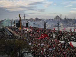 u-istanbulu-odrzan-veliki-protest-protiv-pkk-i-izraela