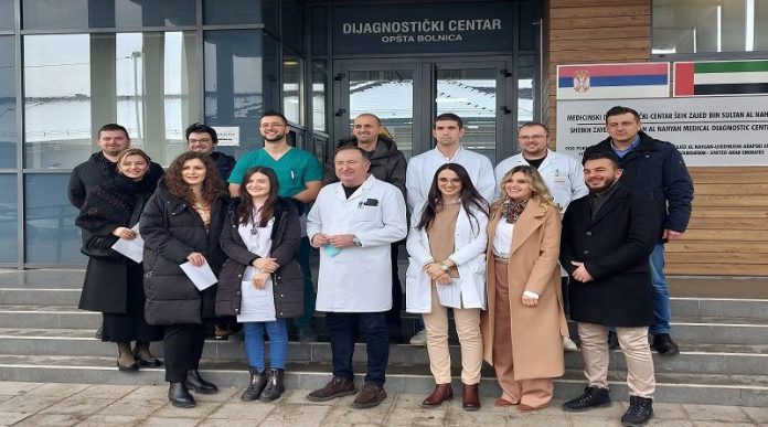 nova-grupa-lekara-iz-novog-pazara-potpisala-ugovore-o-specijalizacijama