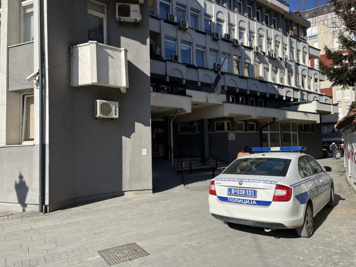 novi-pazar:-u-akciji-interventne-jedinice-policije-privedeno-pet-lica