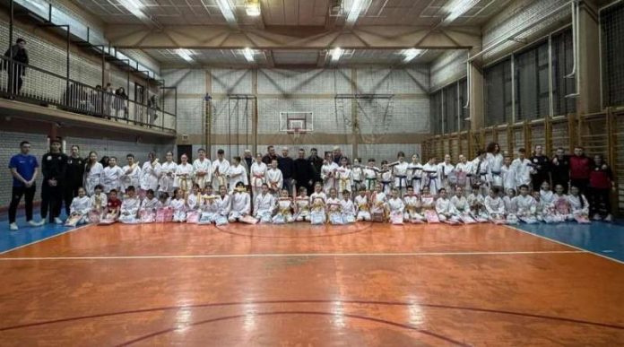 karate-klub-feniks:-uspesno-polaganje-za-ucenicka-i-predmajstorska-zvanja karate-klub-feniks:-uspesno-polaganje-za-ucenicka-i-predmajstorska-zvanja