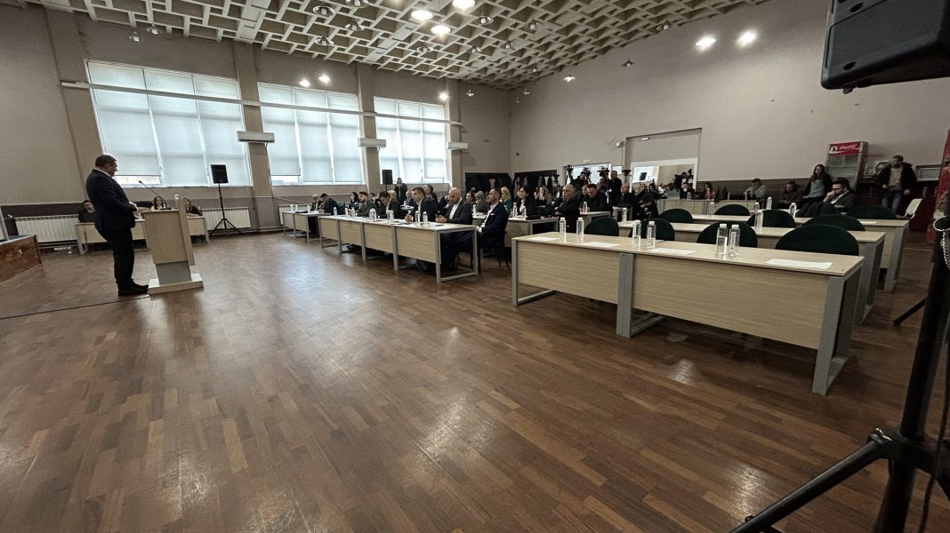 odbornici-sda-napustili-skupstinsko-zasedanje!-memic:-morate-da-priznate-da-ste-najgori