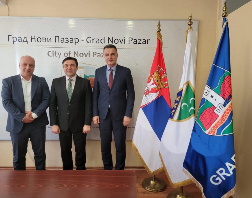 gradonacelniku-bisevcu-urucen-arhivski-material-iz-osmanskog-arhiva-republike-turske