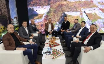 Samir Lekić i Husein Memić obišli novopazarski štand na Sajmu turizma samir-lekic-i-husein-memic-obisli-novopazarski-stand-na-sajmu-turizma