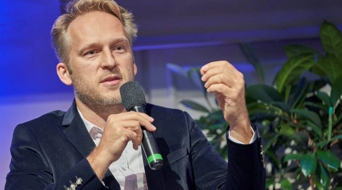 vedran-dzihic-iz-beca-za-“avaz”:-bih-ce-najvjerovatnije-dobiti-zeleno-svjetlo vedran-dzihic-iz-beca-za-“avaz”:-bih-ce-najvjerovatnije-dobiti-zeleno-svjetlo