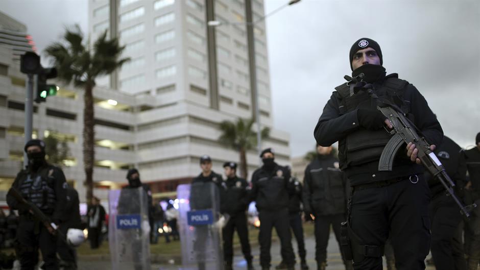 turska-policija-privela-33-osobe-zbog-sumnje-da-su-pripremale-napade-pred-izbore