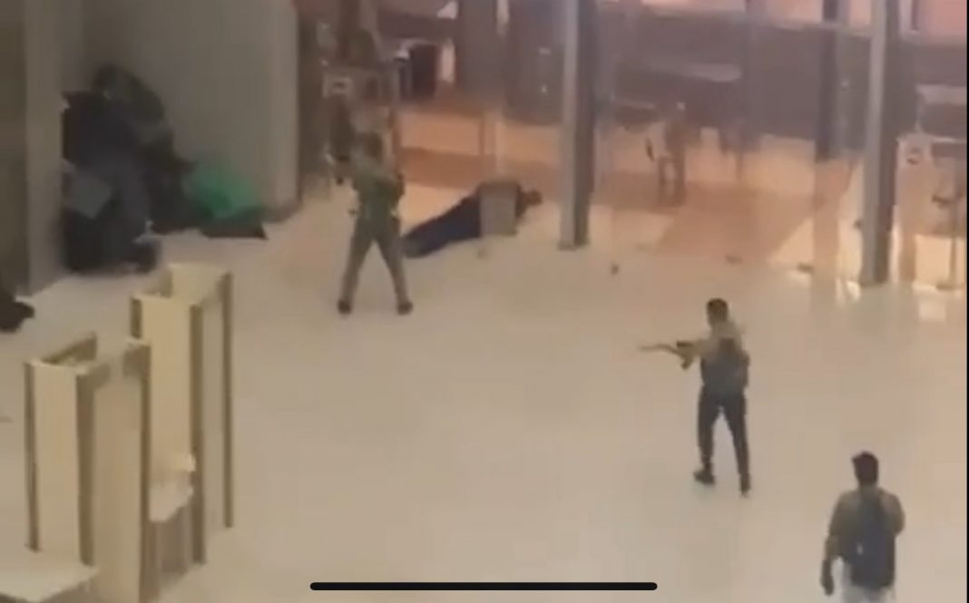 pucnjava-u-moskvi,-naoruzani-napadaci-otvorili-vatru,-ima-zrtava-najmanje-15-mrtvih