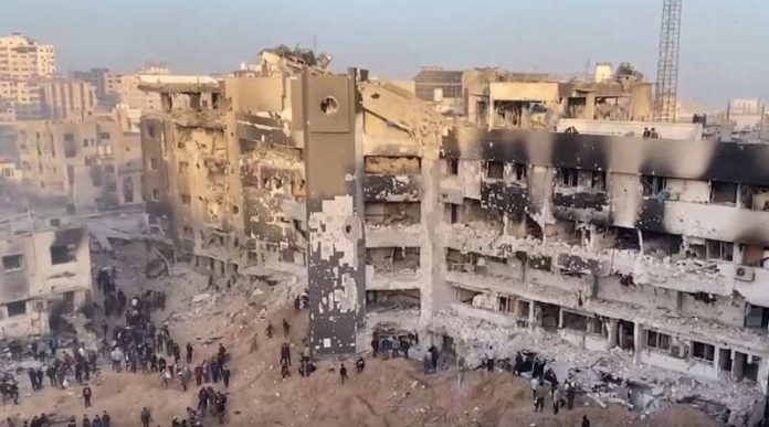 izraelska-vojska-se-povukla-iz-bolnice-shifa,-spaljene-sve-zgrade-bolnice-i-desetine-mrtvih