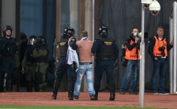 Uhapšen 51 navijač u neredima u Splitu, povređena 3 policajca uhapsen-51-navijac-u-neredima-u-splitu,-povredjena-3-policajca