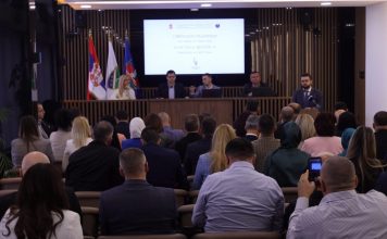 Održana Svečana sednica skupštine povodom obeležavanja 563. Dana grada odrzana-svecana-sednica-skupstine-povodom-obelezavanja-563.-dana-grada